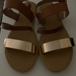 Forever 21 Sandals ✨